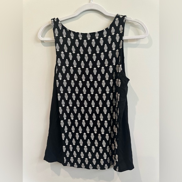 ❤️ Ricki’s Med Tank - Picture 2 of 3